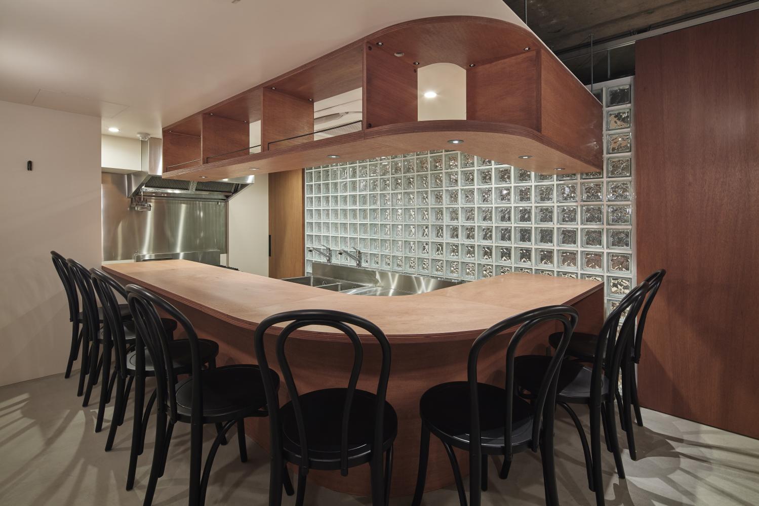 Mugen店内
